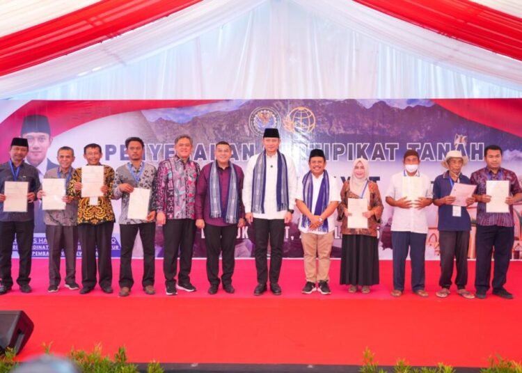 19a54295 a371 4e31 b9c1 44ef6172a4d3