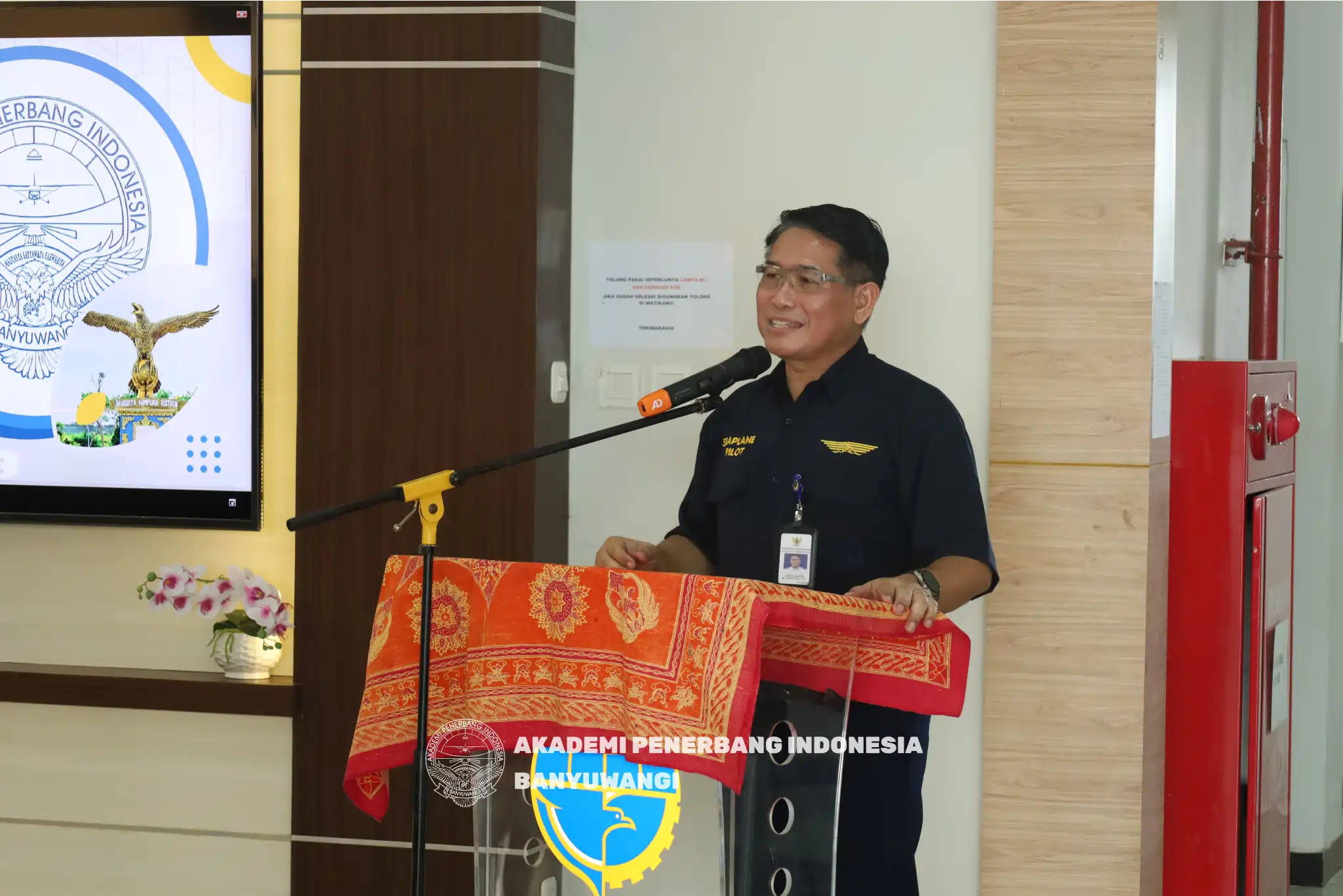 Capt. Bobby R. Mamahit Beri Kuliah Umum di API Banyuwangi, Bahas Sinergi Moda Transportasi 2 1 Kuliah Umum 15 Juli