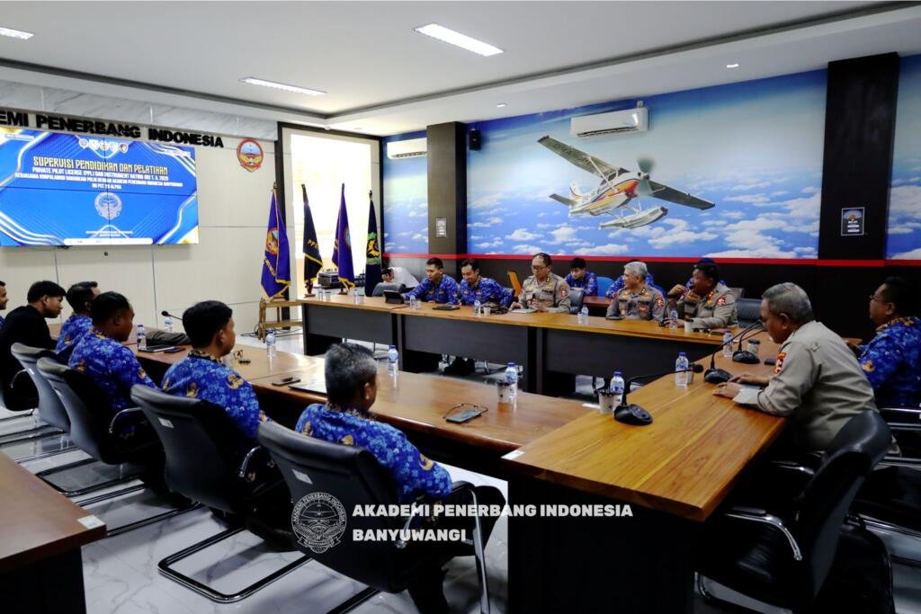 API Banyuwangi dan Korpolairud Polri Gelar Supervisi Pendidikan Penerbang, Fokus Tingkatkan Mutu dan Standar Keselamatan 3 2 Supervisi Polisi Udara