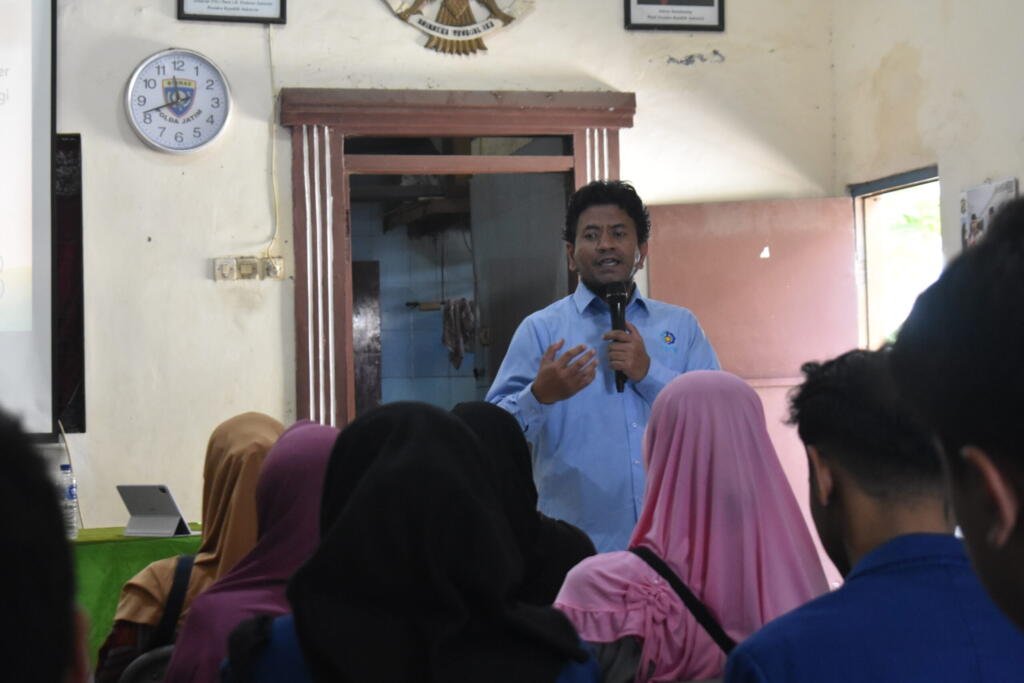 Kembangkan Potensi Kampung Lontongku Surabaya, Mahasiswa Beasiswa BCA ITS Hadirkan Inovasi dan Semangat Baru di Kampung Lontongku Lewat Program “Bukti Bakti” 5 DSC 0130 scaled 1