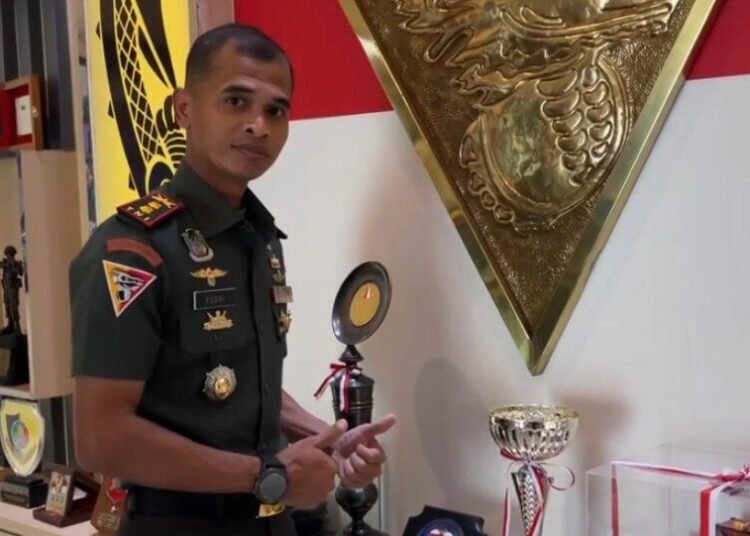 Komandan Batalyon Kavaleri 6Naga Karimata, Letkol Kav Yudhi Agus Setiyanto, S.Sos raih Juara I Lomba Karya Cipta Teknologi dan Karya Tulis Ilmiah TNI Angkatan Darat Tahun 2025. (Dok. Istimewa)