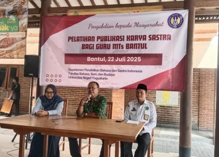 Lima Guru MTsN 6 Bantul Hadiri Launching Buku Antologi Cerpen Karya Guru MTs Bantul oleh UNY 1 Gambar WhatsApp 2025 07 22 pukul 14.50.44 685d9836