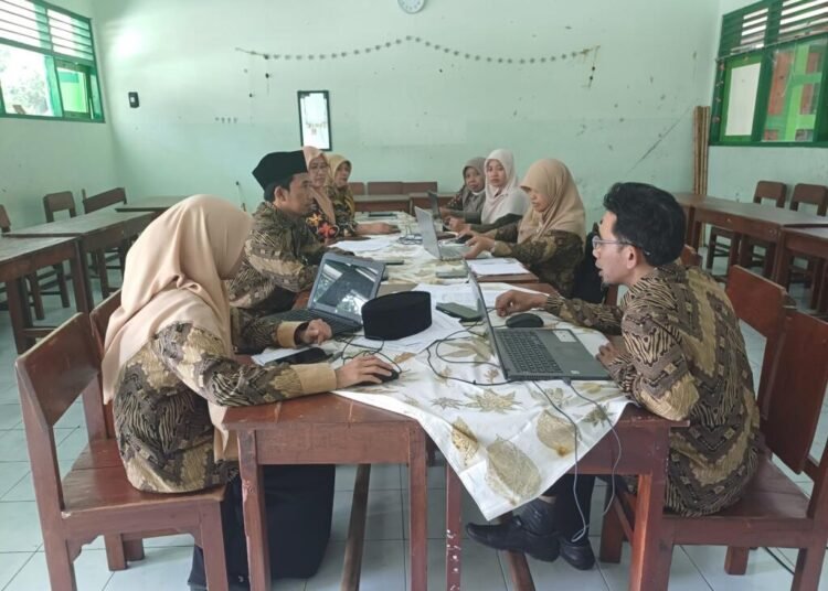 Praraker Komisi Kesiswaan MTs Negeri 6 Bantul: Membangun Strategi untuk Masa Depan Siswa 1 Gambar WhatsApp 2025 07 23 pukul 03.37.39 4807ed55