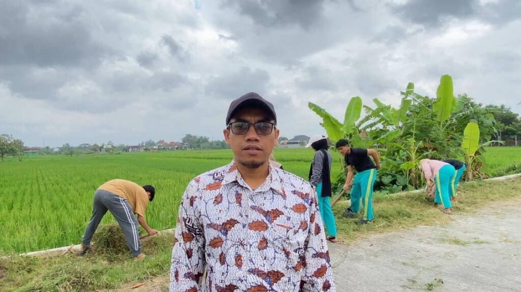 Bersama Menjaga Lingkungan dan Memperkuat Gotong Royong di Dusun Guntur 4 IMG 20250704 WA0041