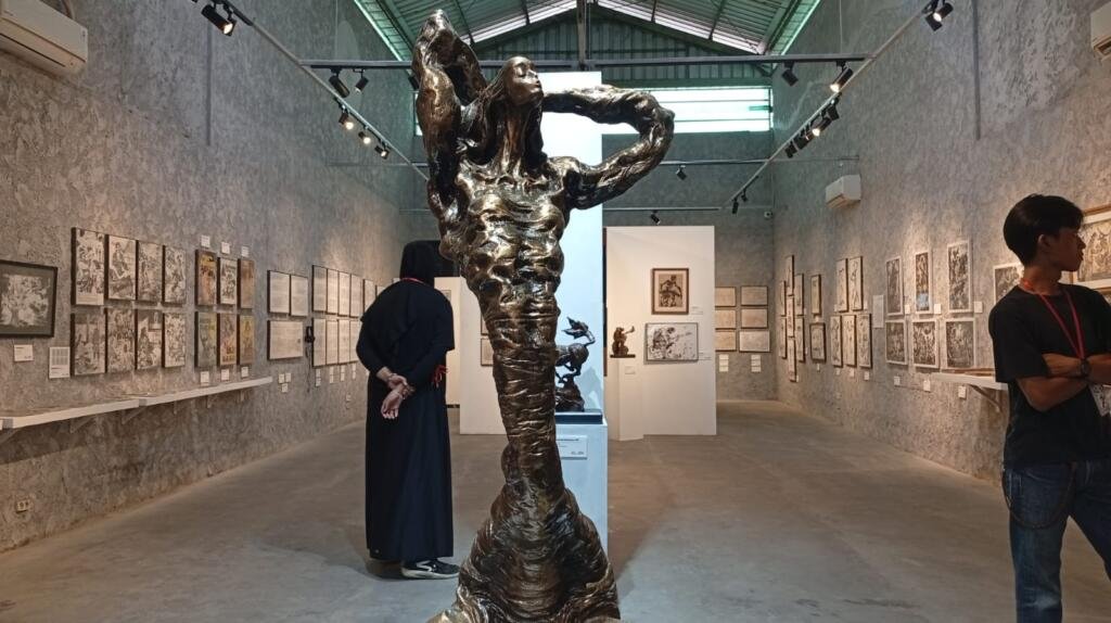 Salah satu karya patung Win Dwi Laksono (Doc. Yusuf)