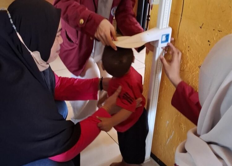 Sinergi di Desa Pulo Ampel, Mahasiswa KKM kel 84 Bantu Sukseskan Kegiatan Posyandu Kecubung 1 IMG 20250717 WA0043 1