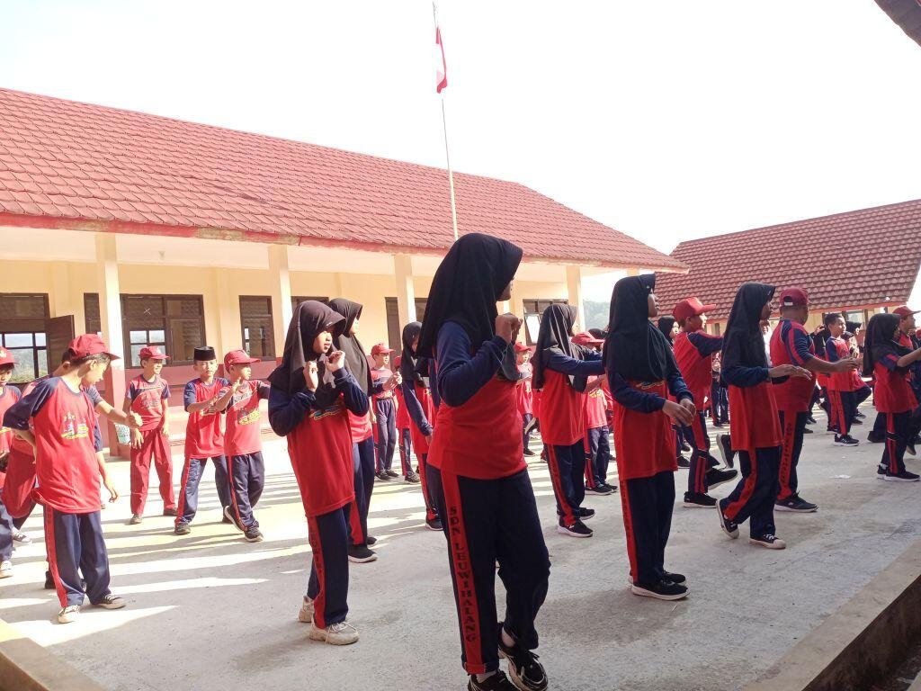 Meriahkan Hari Anak Nasional 2025, SDN Leuwihalang Gelar Pertemuan Pagi Ceria 3 IMG20250723081423