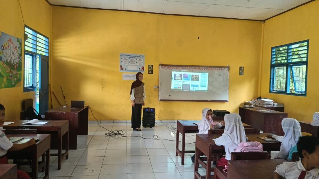 Mahasiswa Unuha Melakukan Implementasi Media Pembelajaran Berbasis Teknologi (Wordwall) 2 Permainan wordwall didalam kelas