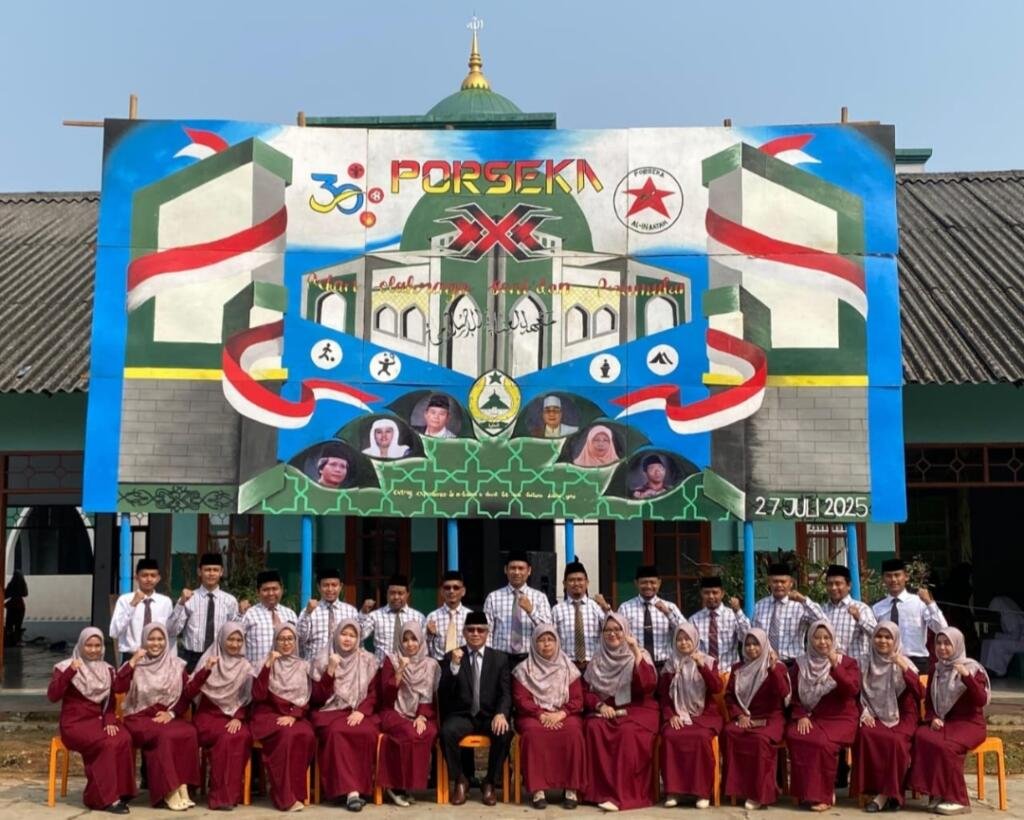 Membangun Karakter dan Kekompakan Melalui PORSEKA di Pondok Pesantren Al Inaayah 2 IMG 20250728 081128