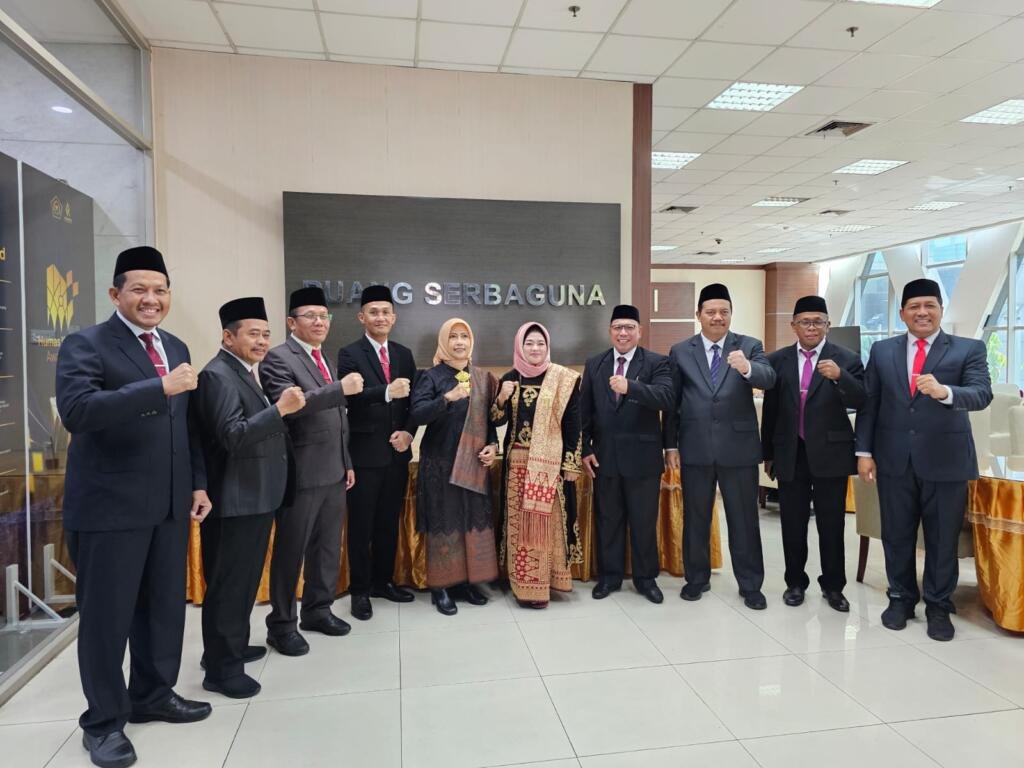 Rektor Baru, Arah Baru: UIN Jurai Siwo Lampung Siap Lakukan Lompatan Melalui Kurikulum 2025 4 WhatsApp Image 2025 06 30 at 18.17.31