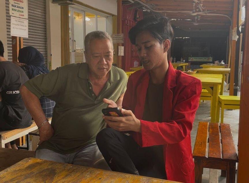 Mahasiswa dari Universitas Mercu Buana Tingkatkan Kapasitas Digital UMKM Soto Lucy 4 WhatsApp Image 2025 07 15 at 16.41.36