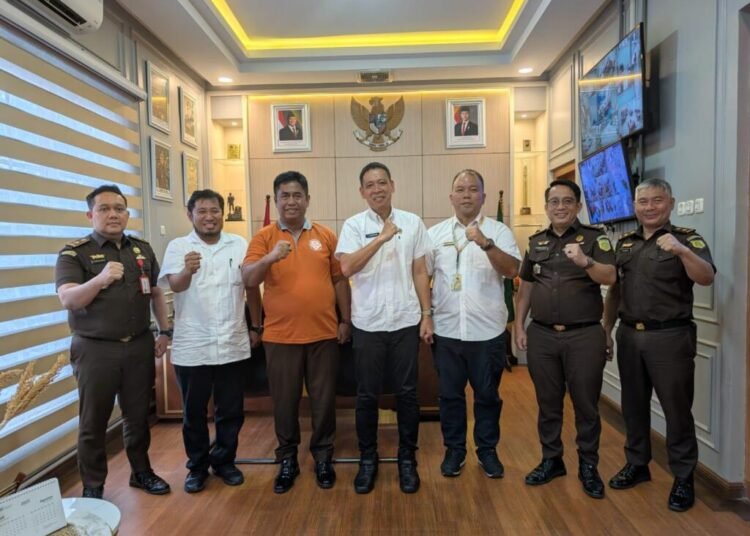 Kantor Pertanahan Kabupaten Asahan Jalin Silaturahmi dan Kerjasama dengan Kejaksaan Negeri Asahan 1 WhatsApp Image 2025 07 16 at 15.01.33