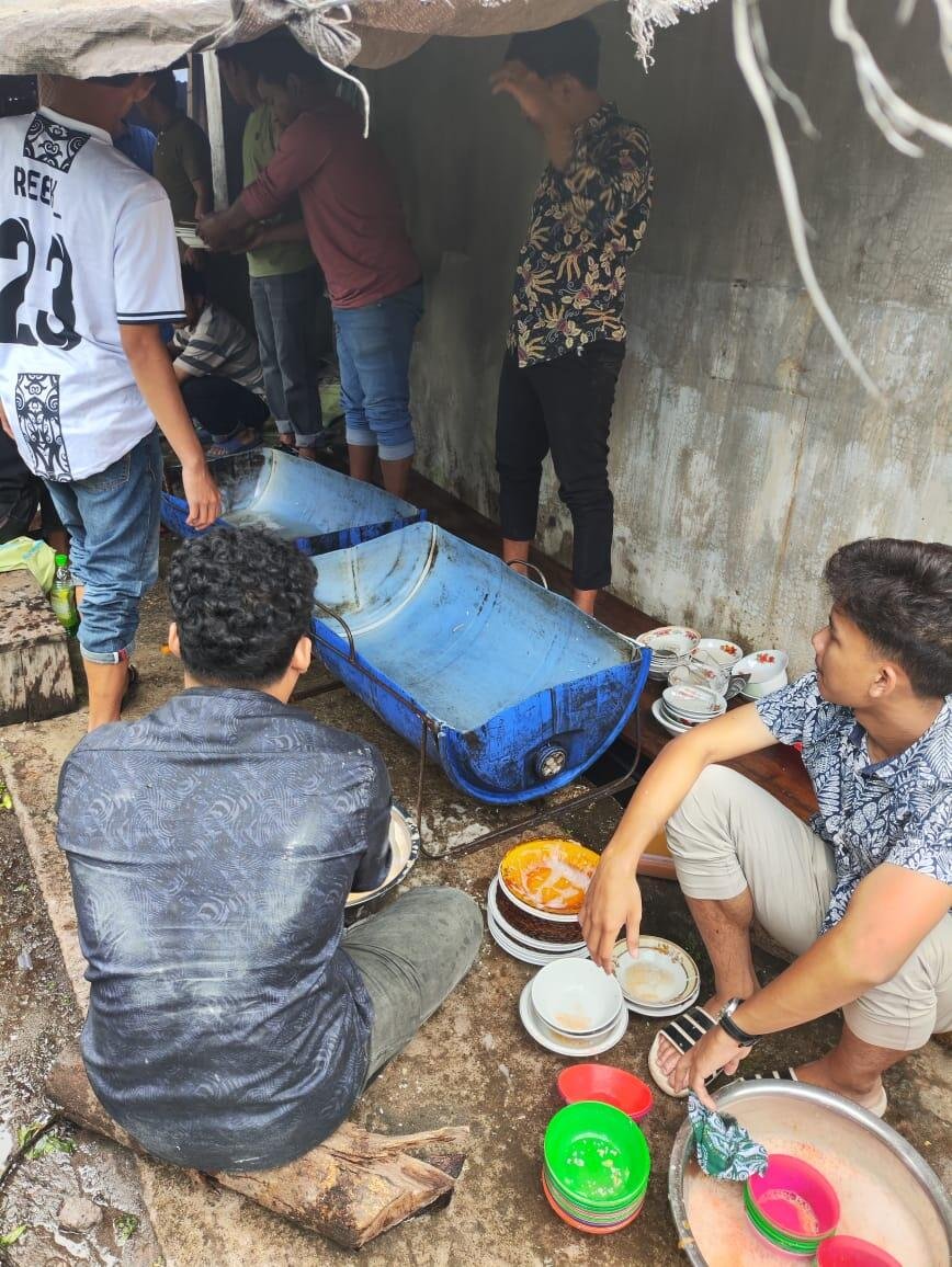 Disambut Tradisi 'Bereudang', Mahasiswa KKN USK Siap Jawab Tantangan Literasi di Jungke Gajah 3 WhatsApp Image 2025 07 26 at 22.53.36