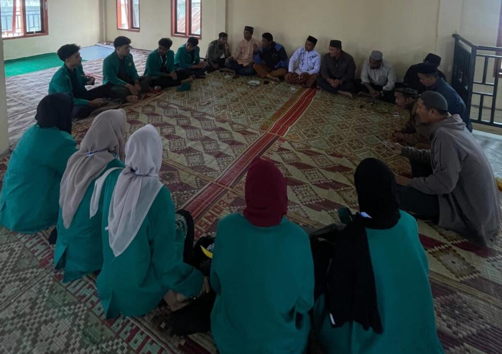 Disambut Tradisi 'Bereudang', Mahasiswa KKN USK Siap Jawab Tantangan Literasi di Jungke Gajah 2 WhatsApp Image 2025 07 26 at 22.57.51