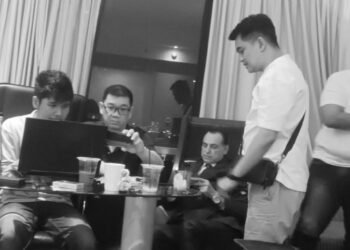 d77d7f7c cdb9 402c bd03 71ff3f803f0c