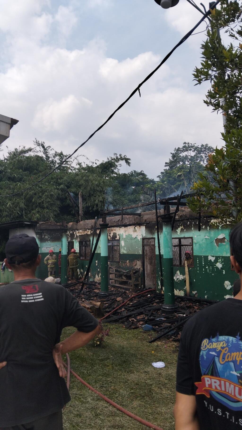 Kebakaran Melanda Pondok Pesantren Al Inaayah Bogor 2 da43c8077f5e4a7187d4de5f1e63c31f