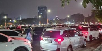 situasi terkini antrean parkir di jiexpo saat jakarta fair jumat 2762025 1751033375212 169