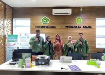 Foto Bersama di Pengadilan Agama