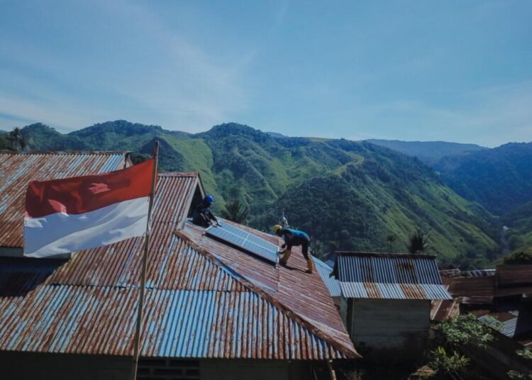 PLN Menghadirkan SuperSUN sebagai Kado Istimewa HUT RI untuk Kemerdekaan Energi di Kecamatan Seko Sulsel 1 SuperSUN