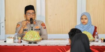 dialog inspiratif antara Kapolres Barru dan kader IMM.