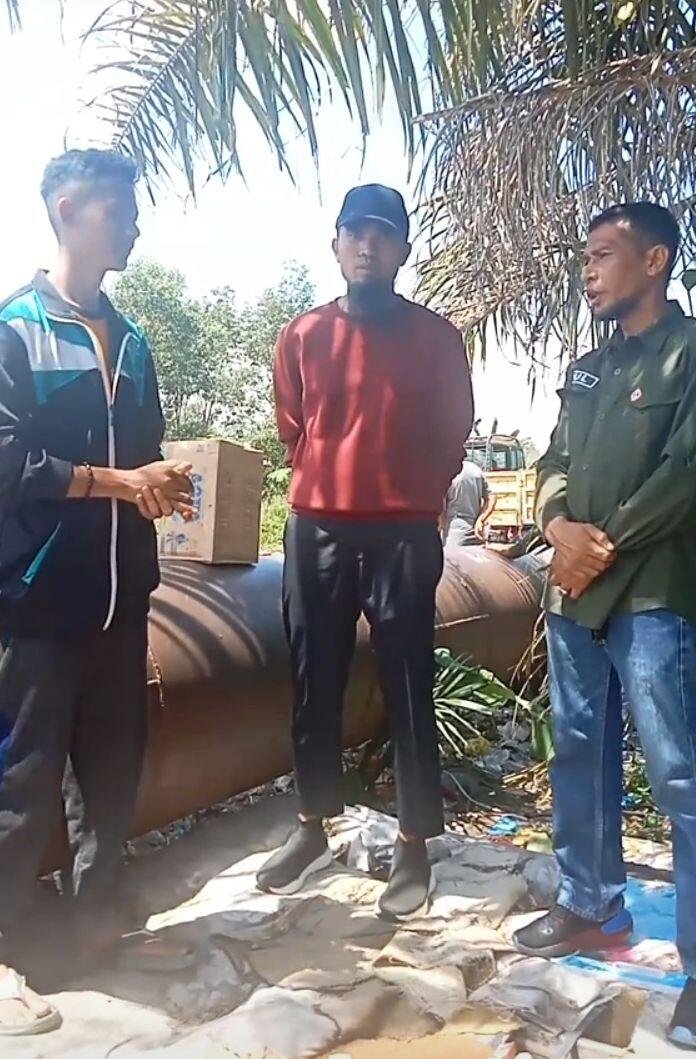 Mengapa M Imam Muddin Mengajak Aparat Pemerintah Bengkalis Membersihkan Sampah di Jalan Pipa Air Bersih Duri? 2 M Imam Muddin LINGKUNGAN KEBERSIHAN