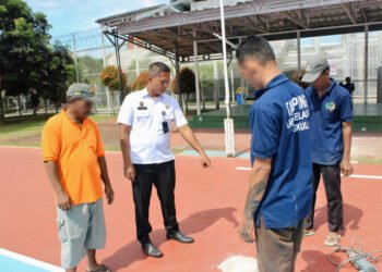 Lapas Bengkulu, Haryanto, Urusan Umum, Lapangan Tenis, Area Terbuka, Petugas dan Warga Binaan, Penataan Lingkungan, Fasilitas Olahraga, Pemasyarakatan Bengkulu, Julianto Budhi Prasetyono