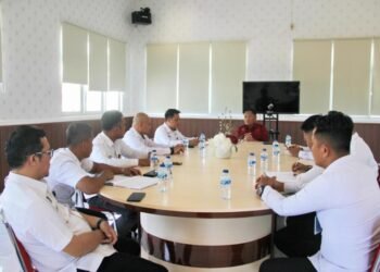 Lapas Bengkulu, Julianto Budhi Prasetyono, Evaluasi Kinerja, Pelayanan Publik, Keamanan Lapas, Pengawasan Narkoba, Pengendalian Handphone, Pembinaan Warga Binaan, Rapat Internal, Sinergi Petugas