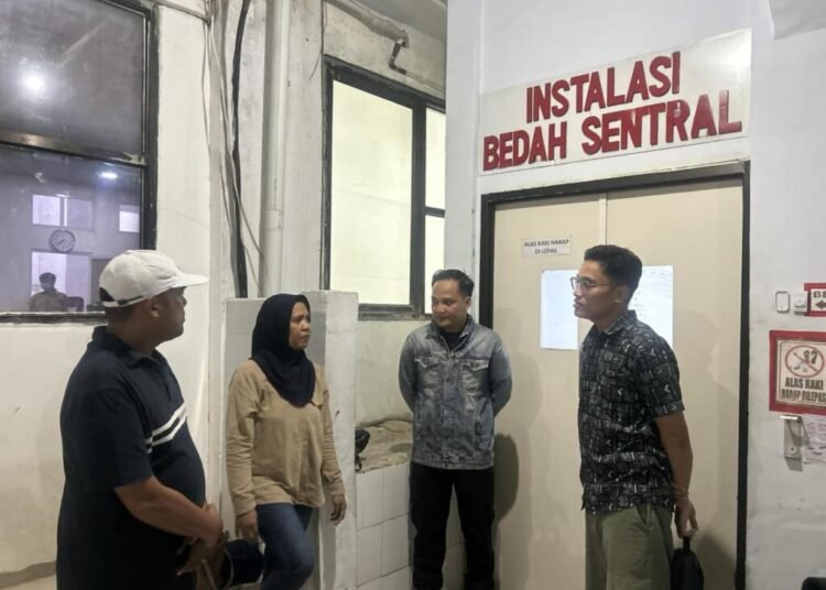 Lapas Bengkulu Lakukan Kontrol Langsung WBP yang Dirawat di RS Bhayangkara 1 Lapas Bengkulu, KPLP Bengkulu, Pemasyarakatan, WBP, Pelayanan Kesehatan WBP, RS Bhayangkara Bengkulu, Kemenkumham, Hilmawan Indra Waskito, Julianto Budhi Prasetyono, Hak Asasi WBP, Keamanan Lapas, Lapas Kelas IIA Bengkulu, Pengawasan WBP, Perawatan Narapidana, Pelayanan Pemasyarakatan