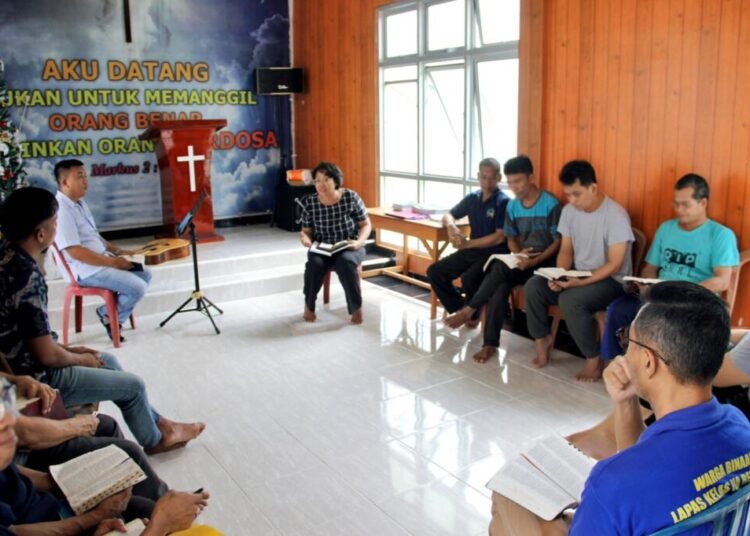 Lapas Bengkulu, Warga Binaan Nasrani, Kemenag Provinsi Bengkulu, Pembinaan Rohani, Julianto Budhi Prasetyono, Santi Lestari, Kemenkumham, Direktorat Jenderal Pemasyarakatan, Ibadah Bersama, Pembinaan Keagamaan