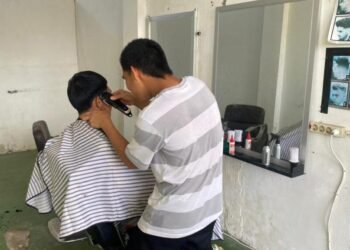 Anak Binaan LPKA Bengkulu Gelar Kegiatan Barbershop untuk Wujudkan Kerapian dan Kemandirian 1 WhatsApp Image 2025 11 28 at 13.14.59