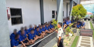 566f6e8b f8d4 4955 a16e 747879ae2ee2