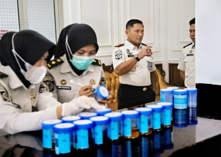 Lapas Bengkulu, Tes Urine, Bersih Narkoba, Ditjenpas, Kanwil Ditjenpas Bengkulu, Kemenimipas, Warga Binaan, Petugas Lapas, Pelayanan Pemasyarakatan, 15 Program Aksi