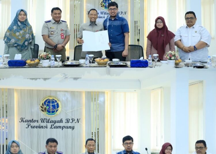 Wujudkan Tata Kelola Akuntabel, Kanwil BPN Provinsi Lampung Gelar Entry Meeting Pemeriksaan BPK RI 1 imgi 39 622909778 18355847266206263 1748939845377569519 n
