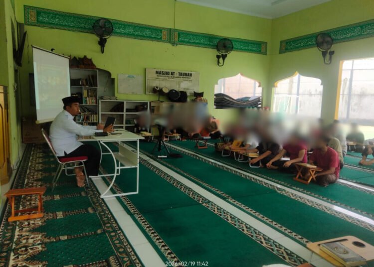 Rutan Bengkulu Gelar Tadarus Al-Qur'an dan Pengajian Rutin bagi Warga Binaan 1 2ed49434 c7e2 4696 873b bb99530d14b9 1
