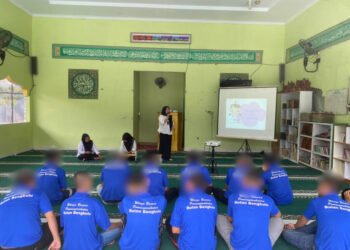 6d7fcb9e 99fc 449c aef1 a3e80424e3ef