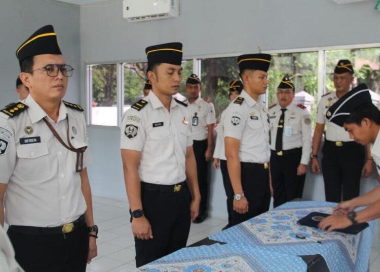 Tingkatkan Layanan Publik, Bapas Bengkulu Lantik Pegawai dan Pejabat Fungsional 1 IMG 4156 1