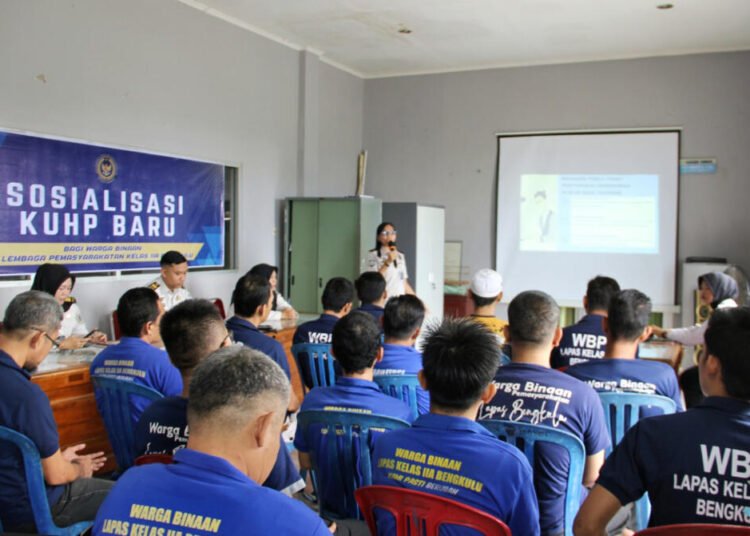 Tingkatkan Kesadaran Hukum, KUHP Baru Disosialisasikan di Lapas Bengkulu 1 Lapas Bengkulu, Ditjenpas Bengkulu, Penyuluhan Hukum, KUHP Baru, Pembinaan Warga Binaan, Edukasi Hukum, Pemasyarakatan