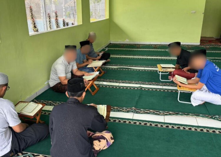 Memasuki Hari ke-10 Ramadhan, Tadarus Al-Qur’an WBP Rutan Bengkulu Terus Berjalan Konsisten 1 eb576a1a a61e 4c4f 86f1 832a5d3fb352