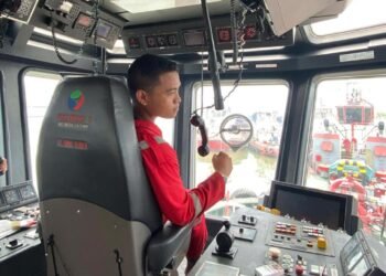 B7309545 9F64 43A3 BE8E 445010C2D256