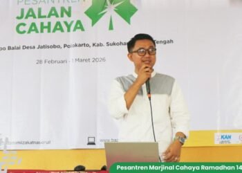 {"remix_data":[],"remix_entry_point":"challenges","source_tags":[],"origin":"unknown","total_draw_time":0,"total_draw_actions":0,"layers_used":0,"brushes_used":0,"photos_added":0,"total_editor_actions":{},"tools_used":{"transform":1},"is_sticker":false,"edited_since_last_sticker_save":true,"containsFTESticker":false}