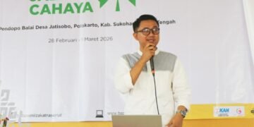 {"remix_data":[],"remix_entry_point":"challenges","source_tags":[],"origin":"unknown","total_draw_time":0,"total_draw_actions":0,"layers_used":0,"brushes_used":0,"photos_added":0,"total_editor_actions":{},"tools_used":{"transform":1},"is_sticker":false,"edited_since_last_sticker_save":true,"containsFTESticker":false}