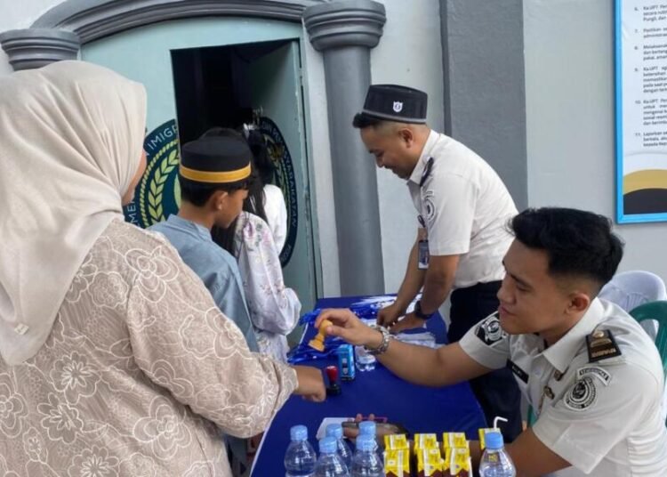 Momentum Idul Fitri, Lapas Ternate Fasilitasi Kunjungan Keluarga 1 WhatsApp Image 2026 03 21 at 12.39.23