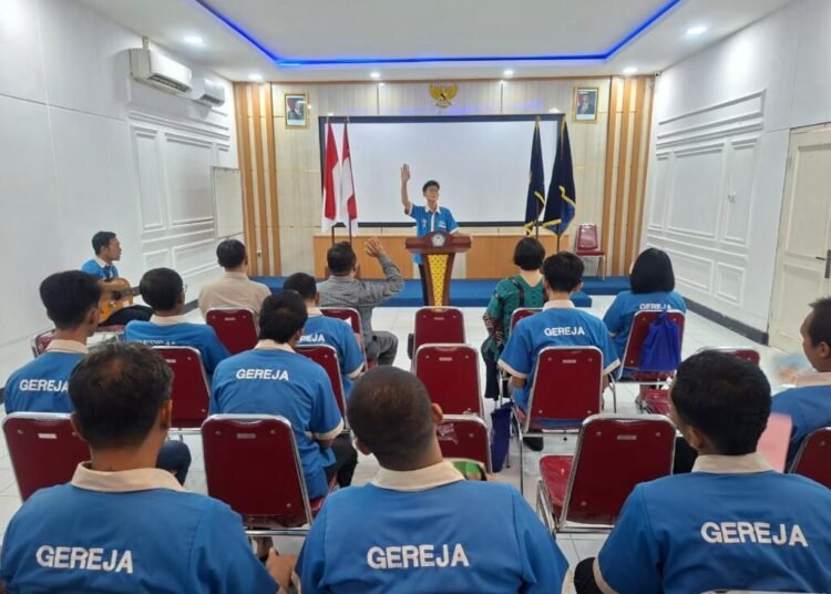 Iman Tumbuh Bersama, Pembinaan Kerohanian Kristiani Perkuat Iman WBP Lapas Mojokerto 1 WhatsApp Image 2026 03 29 at 13.17.37