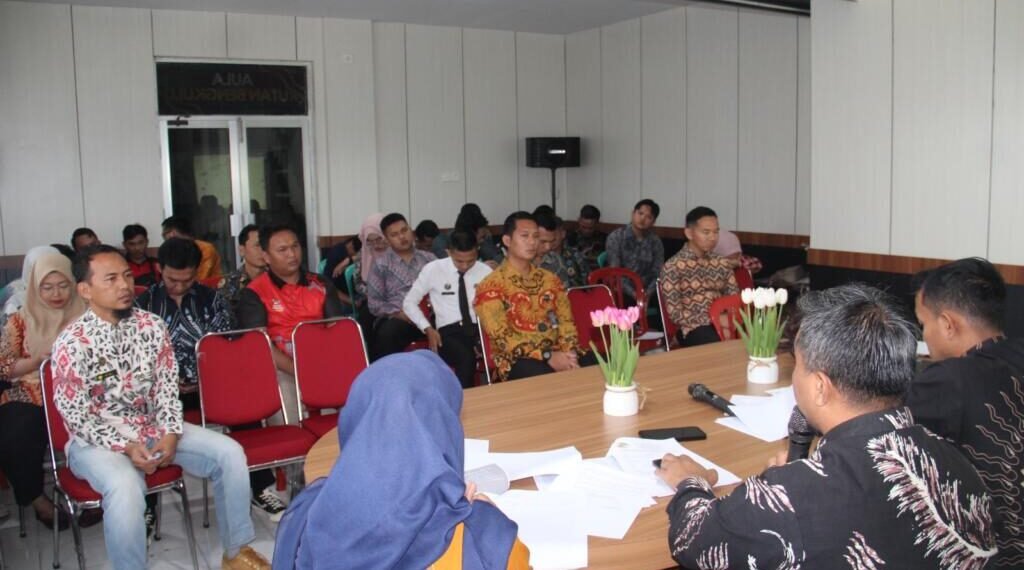 af706df9 7d18 4a3d b7c3 5c962e619621