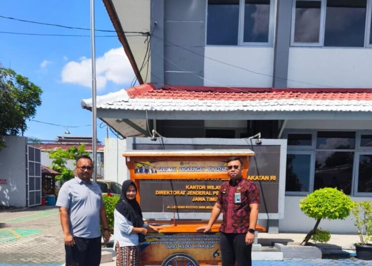 1ed1b79f d344 4daa 86ef 8fa40dbe8956