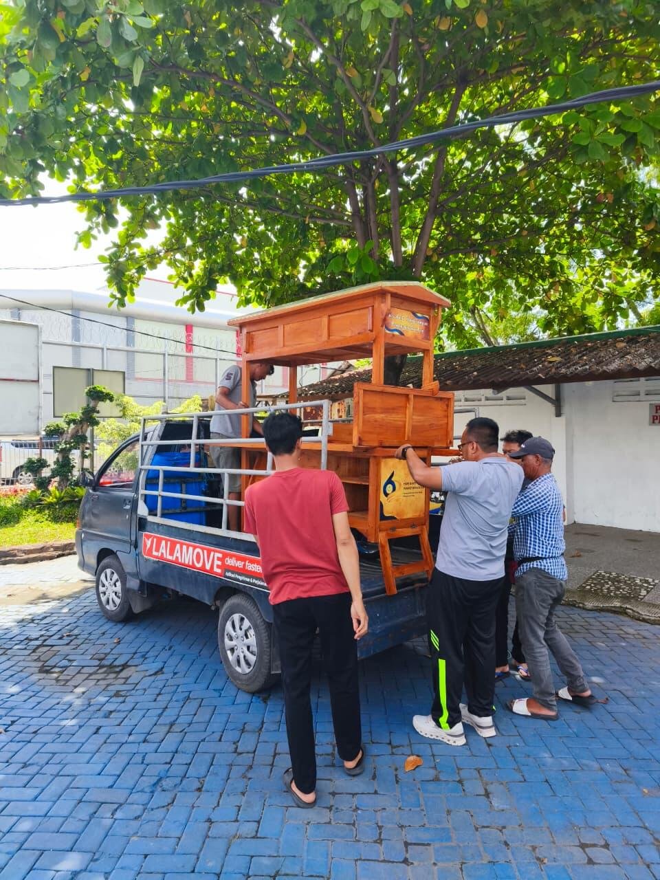 372bd8c4 a427 4837 bd46 2433ce22b04f