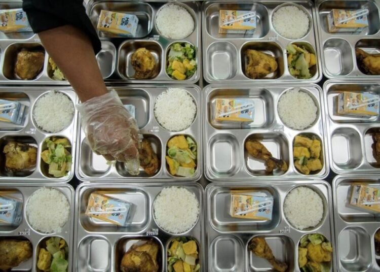 MBG: Dari Piring Anak Sekolah ke Mesin Pertumbuhan UMKM 1 677cd050d91fd