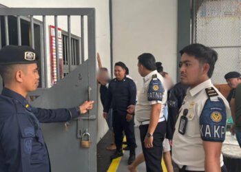 6f5cc238 bee9 406d baba d972ce8a5f4c