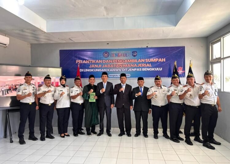 Kalapas Arga Makmur Hadiri Pelantikan dan Pengambilan Sumpah Jabatan Manajerial di Lingkungan Kanwil Ditjenpas Bengkulu 1 IMG 20260411 WA0084