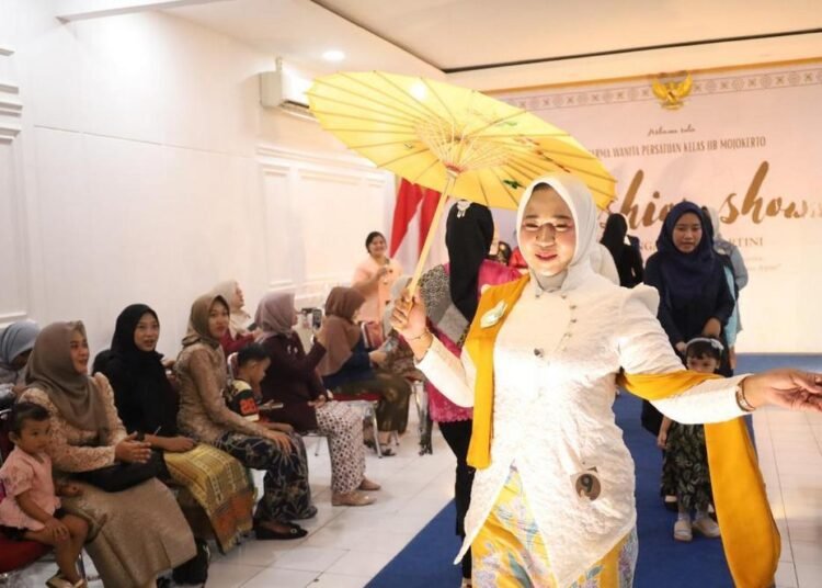 Semangat Kartini, DWP Lapas Mojokerto Gelar Lomba Fashion Show Penuh Kreasi 1 Screenshot 2026 04 11 125123